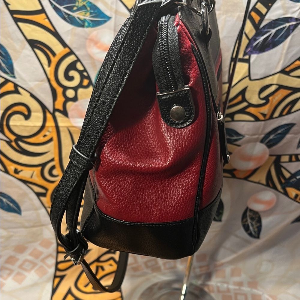 Tignanello Red Leather Social Status Medium Satchel - Picture 4 of 16